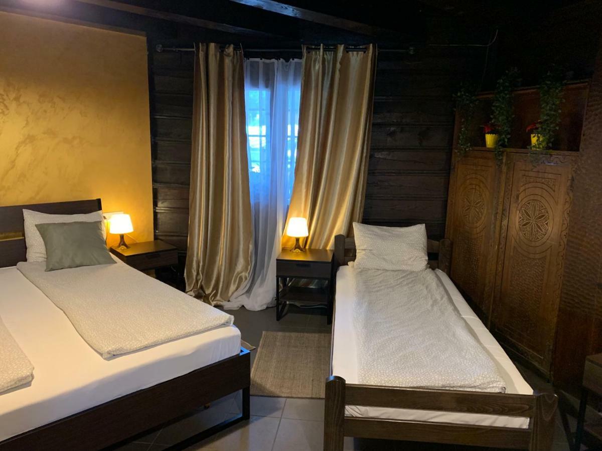 Motel Stari Hrast Markovac Ngoại thất bức ảnh